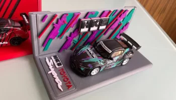 Основание дисплея Mini GT HKS Toyota GR Supra............ 1