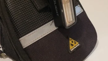 Угловое крепление для задних велосипедных фонарей Olight/... 1