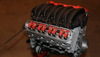 Двигатель LS3 V8 - движущаяся модель... 4