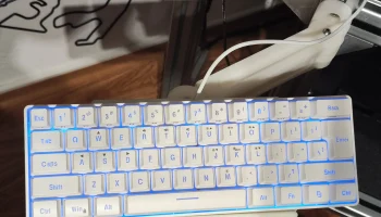 Подставка для клавиатуры Simrig для алюминиевого профиля....