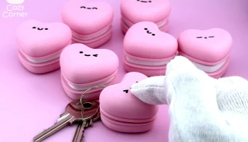 Брелок Clicky Heart Macaron