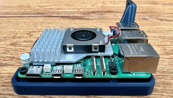 Крепление Raspberry Pi 5 в стойку - правостороннее 2