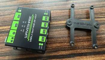 Крепление Waveshare USB3.2-Gen1-HUB-2IN-4OUT для кронштей..