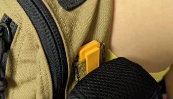 Зажим Slickstick для крепления молле. 8