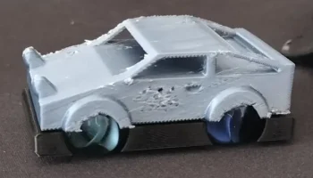 Мраморная игрушечная машинка 1