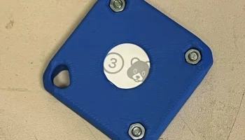 Прочный футляр для ключей AirTag с гайками........
