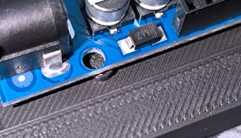 Корпус Arduino UNO R3 с поддержкой макетной платы........... 3