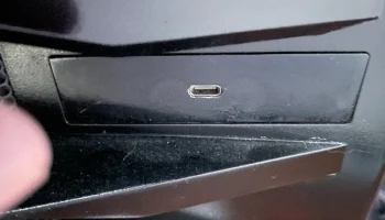 Крепление разъема Corsair Carbide Air 740 2