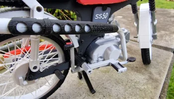 Honda SS50 1974 г. масштаб 1:8 Дизайнер Эд ван дер Хейден... 7