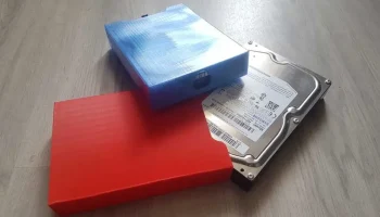 Крышка жесткого диска