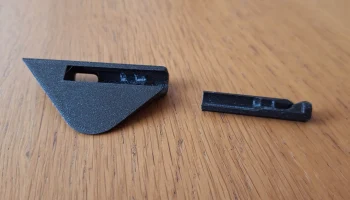 Hyundai Tucson, держатель USB-C 7