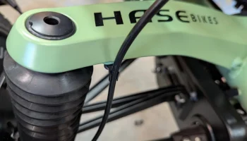 Стойка направляющей направляющей корпуса велосипедного тр... 3