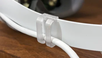 Зажим для USB-кабеля Pico 4 1