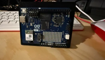 Подставка Arduino uno R4 или Q