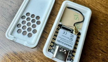 Чехол с защелкой для Seeed Studio XIAO ESP32S3........