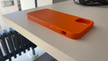 Чехол для iPhone 11/XR 2