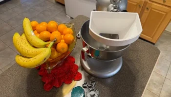 Воронка для кухонного миксера 3