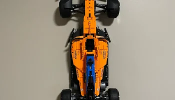 Настенное крепление для гоночного автомобиля McLaren Form... 1