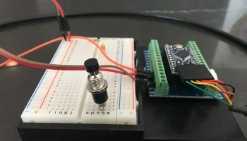 Держатель Arduino и макетной платы