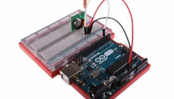 LaskaKit для Arduino Uno и нестандартная опора/макетная п... 1