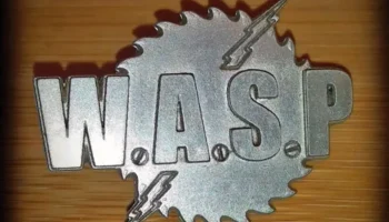 Эдди Мансон W.A.S.P. Значок с логотипом группы - "Очень стра 1