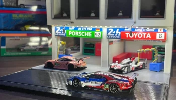 Гараж/здание гоночной ямы для автомобилей Hot Wheels и автом