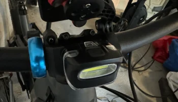 Велосипедное крепление для фонаря Eurohike 1W Cob Head на... 1