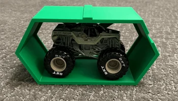 Настенный дисплей Spin Master в масштабе 1:64 Monster Jam