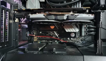 Вентилятор графического процессора CoolerMaster H500P...... 1
