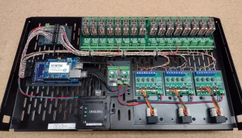 Компоненты Arduino для крепления на полке высотой 1U........