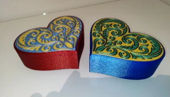 Подарочная коробка в форме сердца с дизайном кору...... 3