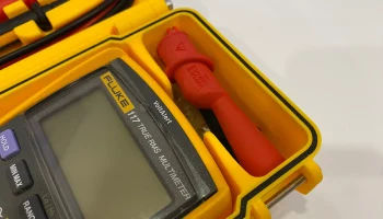 Fluke 117/115/114 - Прочный корпус 4