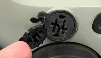 Колпачок для вилки зарядного устройства Bosch...... 2