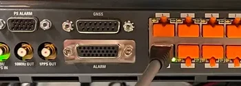Сетевой разъем RJ-45, пылезащитная заглушка, версия CCD..... 9