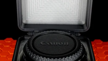 Прочная коробка для адаптера крепления Canon EF-EOS R 0,7..