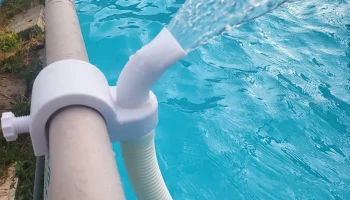 Разбрызгиватель для бассейна 1