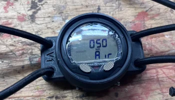 Кронштейн для подводного компьютера Aqualung i300 для бан...