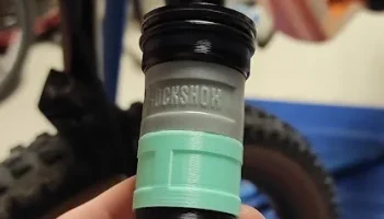 Жетон Rockshox бездонный диаметром 30 мм.......