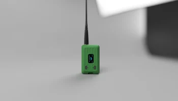 Корпус FakeTec с OLED-дисплеем сверху. 1