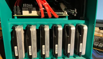 NAS-хранилище с 6 отсеками ITX 4
