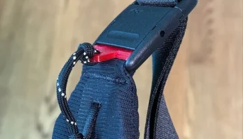 Предохранительная пряжка для уличного стропа Peak Design....