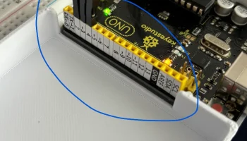 Держатель/лотки для Arduino и Elegoo Uno R3 (2)............ 1