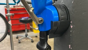 Перевернутый держатель для инфлятора Park Tool INF-2...