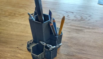 pen holder 1