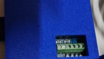 Корпус Arduino UNO с местом для защиты двигателя L298....... 1