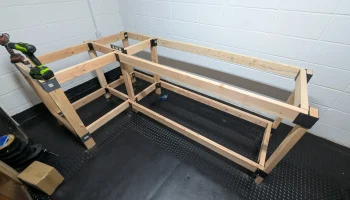 Изготовленный на заказ верстак L-образной формы 2x4........ 6
