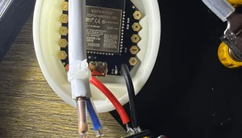 Зеленый корпус ESP32 7