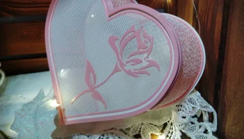 Valentine's Day gift box Valentine's Day gift box