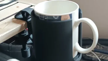 подстаканник с настольным зажимом........