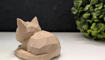 Низкополигональная спящая кошка 6